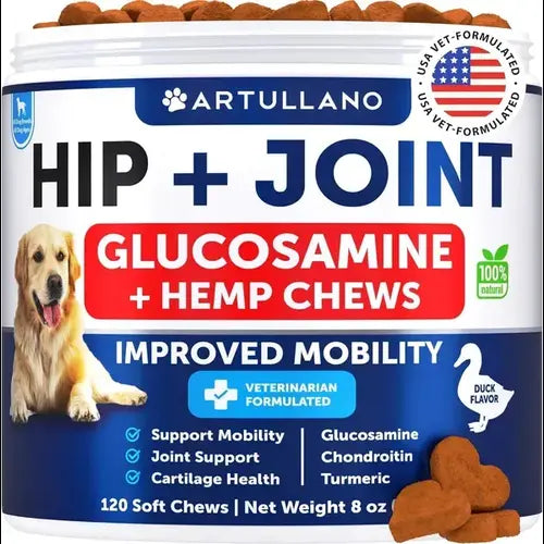 Dog chewing joint support soft chews with duck flavor.