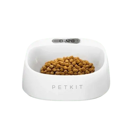 Smart dog bowl with food showing portion control and healthy feeding.